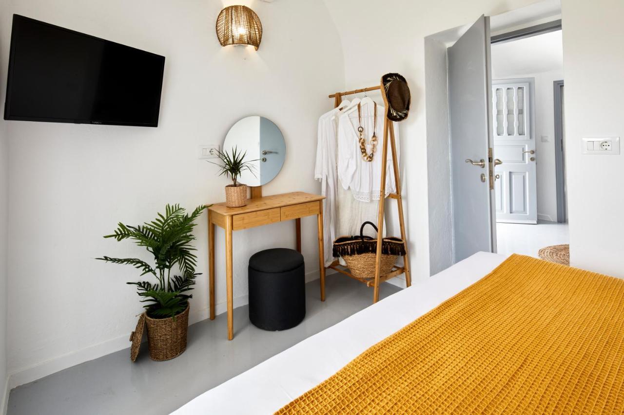 Lamina Guest House Perissa Bagian luar foto